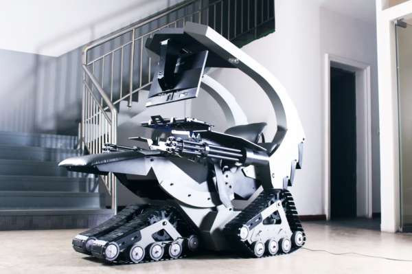 Компания Cluvens представила компьютерное кресло в необычном исполнении — в виде «боевой станции» на гусеничном ходу – Портал статей